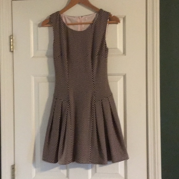Dress Barn Dresses & Skirts - Brown and peach polkadot dress Dress Barn Dresses & Skirts - Brown and peach polkadot dress